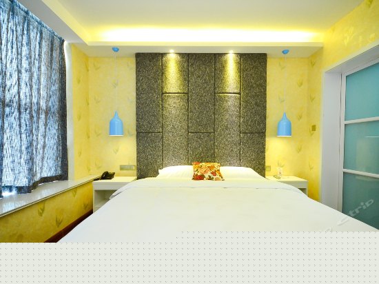 主题舒适大床房