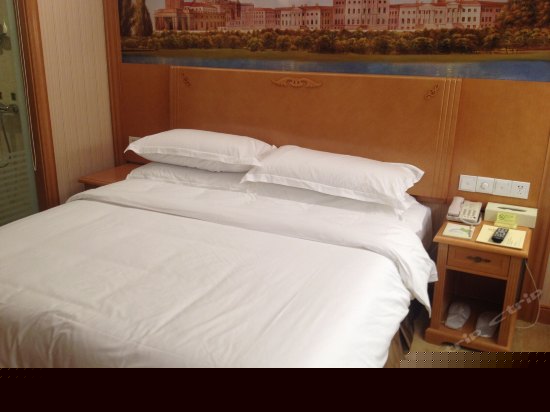 普通单人房（无窗）