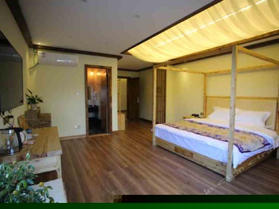 云蔓东南亚主题火山汤池花园套房