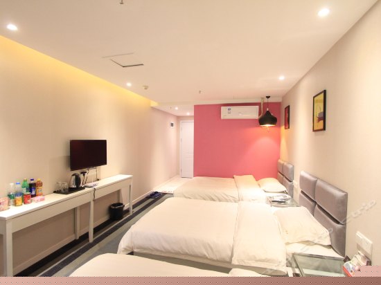 豪华艺术三人间