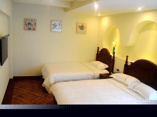 椰林亲子房三人间