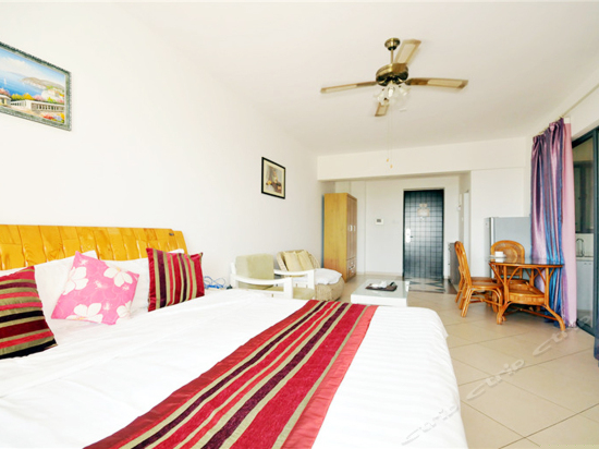 豪华园景大床房