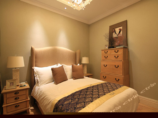 独栋5居室湖景别墅