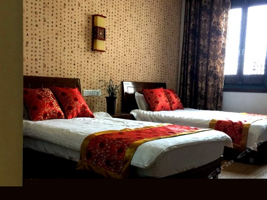 经典穿越标准间