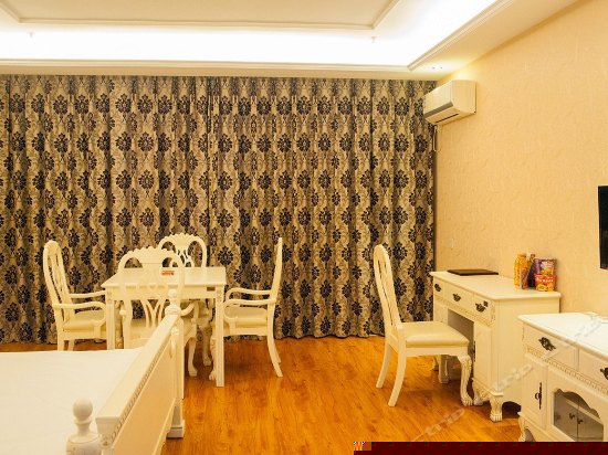 豪华棋牌大床房