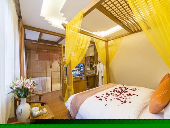 豪华大床房(无窗)