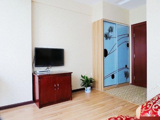 家庭房（三人间）