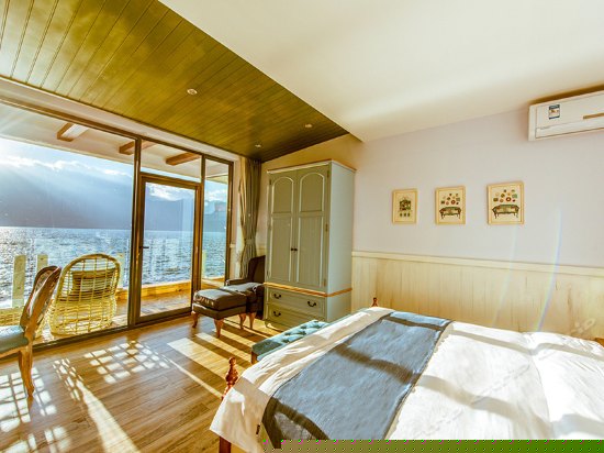 英伦情调海景蜜月房