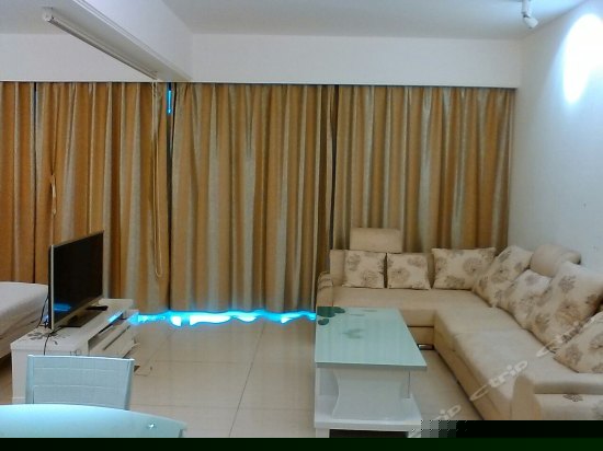 温馨舒适家庭套房（双卧）