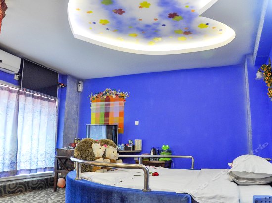 梦境情侣主题房