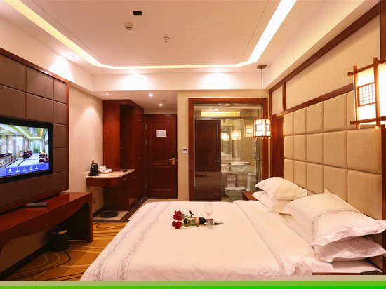 豪华大床房