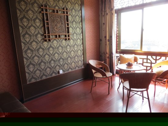 江景天窗三人房