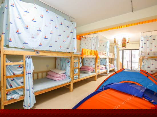 全江景大阳台独卫多人间(床位)