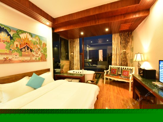 月玲珑全景窗亲海大床房