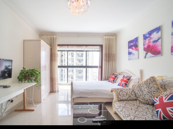 单身公寓居家房