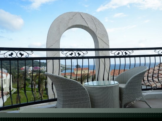 阳台海景尊贵双人间