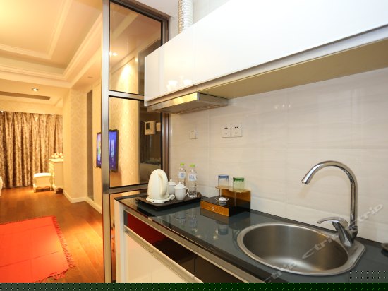 欧式豪华大床房