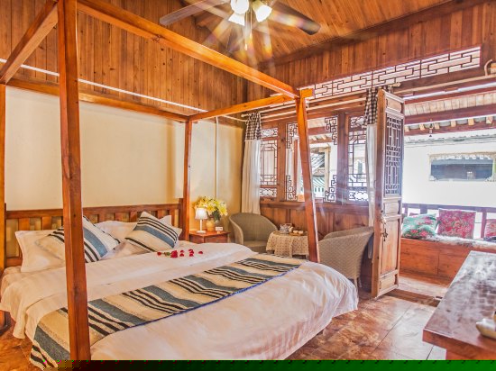 情缘豪华大床房