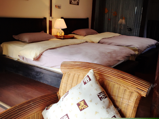 马樱花艺术双床房