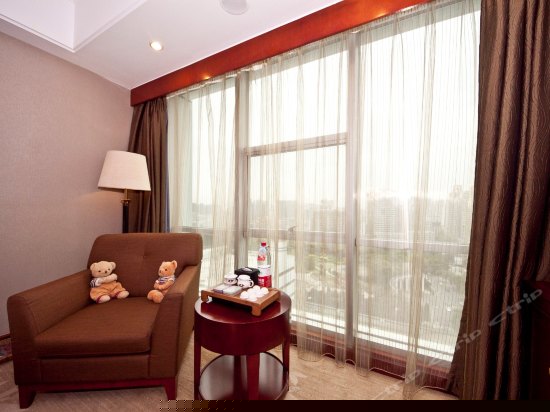 高级园景双床房