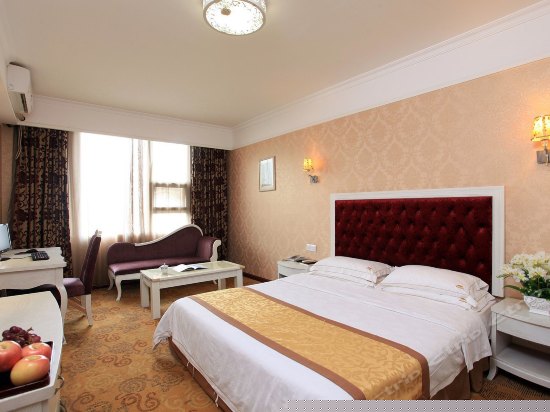 高级商务大床间