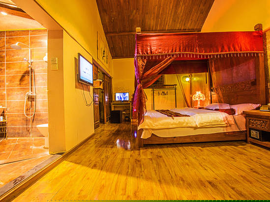 翩蝶轩豪华蜜月套房