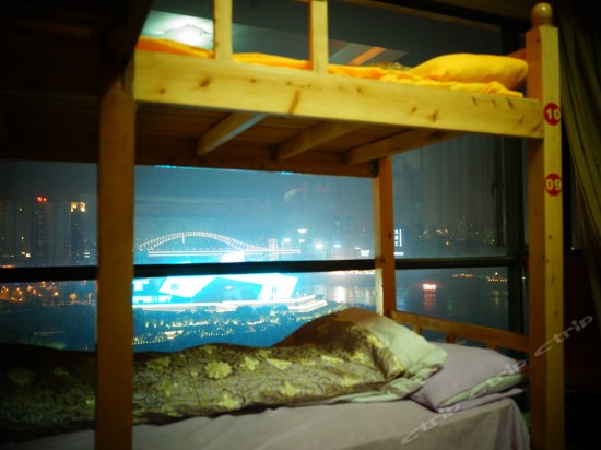 女生独卫无敌景观床位房