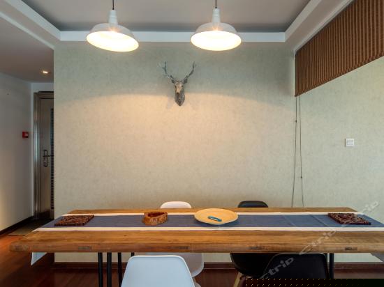 暇空间豪华四人套房