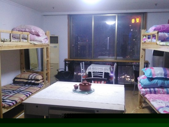 女生十人房（床位）