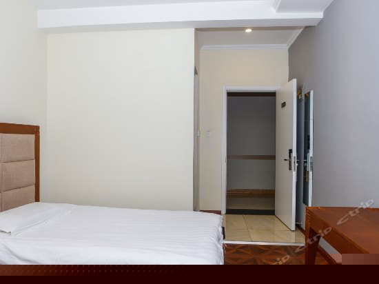 双床房（无窗）