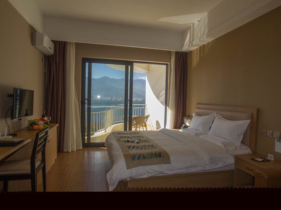 高级海景大床房