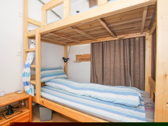 男生四人间床位(单铺价)(公卫)(内宾)