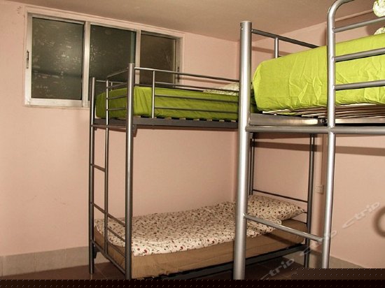 女生四人间（床位）