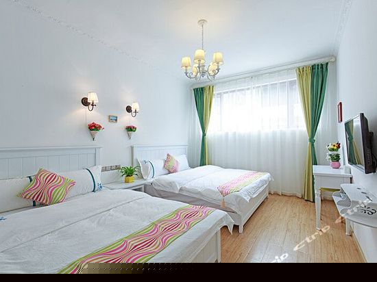 温馨主题亲子间