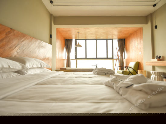 最美洱海海景大床房