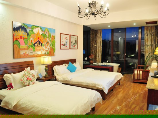 聆山水露台亲海家庭房