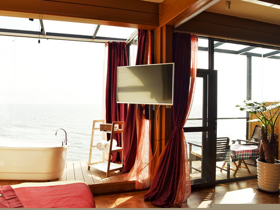 豪华海景家庭套房