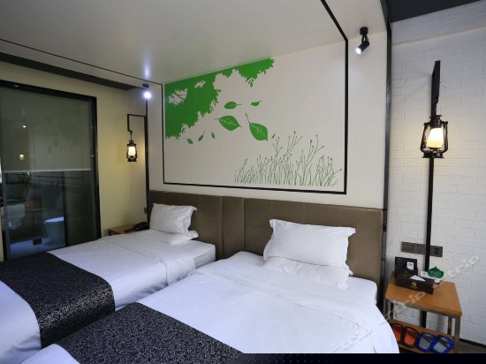 都市风情双床房