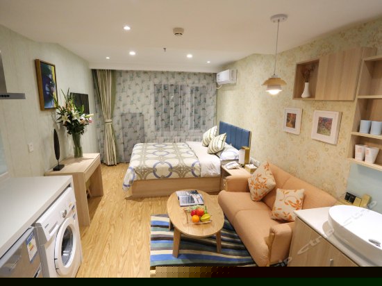 商务精品主题大床房