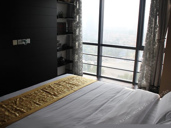 豪华海市双景双卧套房