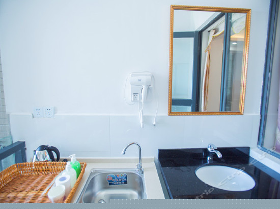 阳台园景大床房