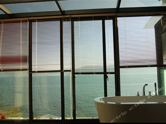 豪华海景大床房