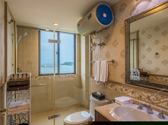 豪华海景三卧室家庭套房