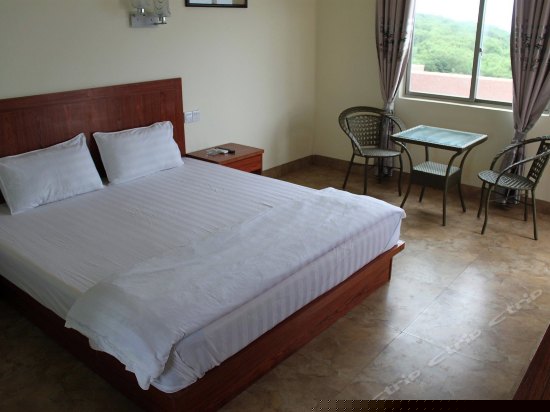 豪华海景特大床房