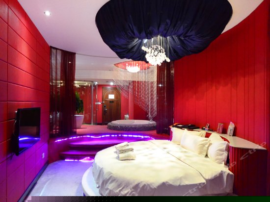 至尊九尾狐主题房