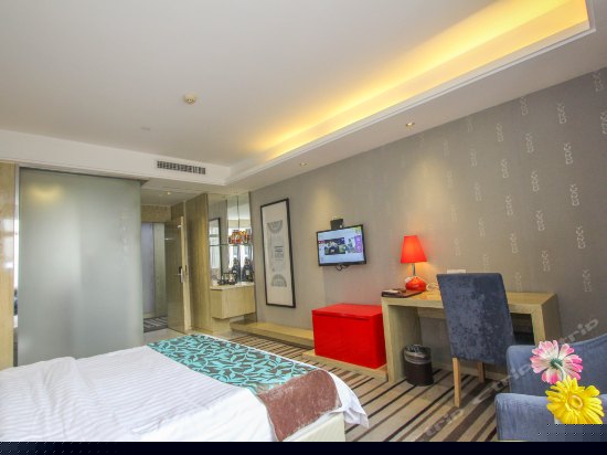 豪华大床房