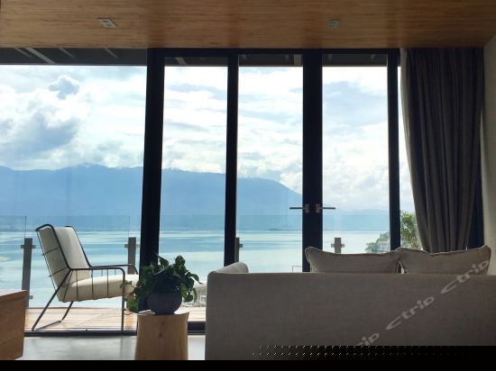 270°无敌海景大床房