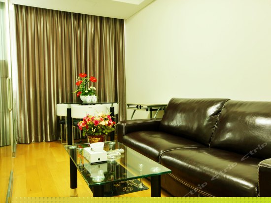 豪华江景大床房