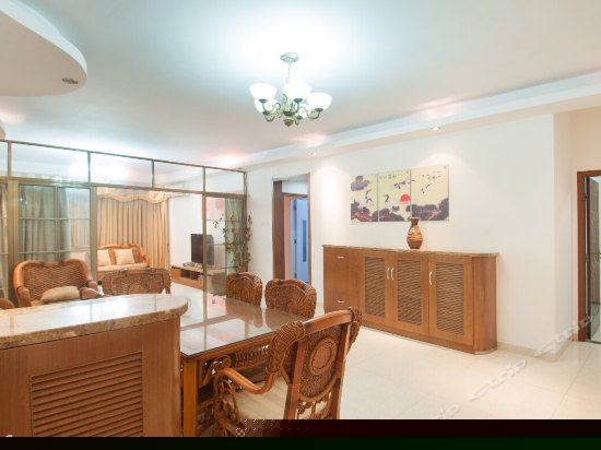 豪华园景四房一厅