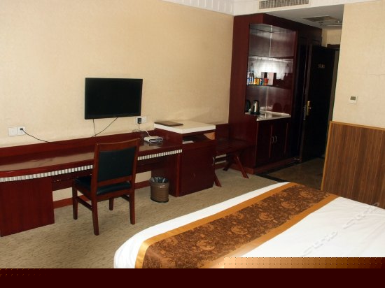 豪华商务大床房